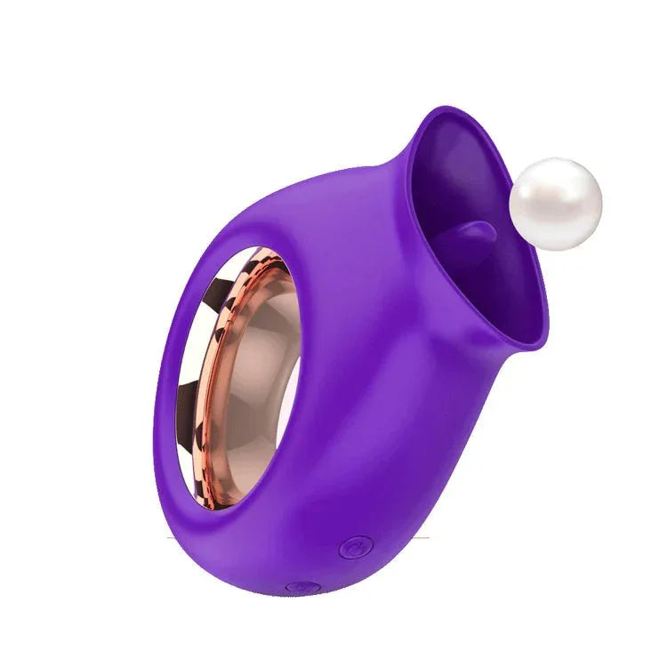 Cleopatra Licking Specialist - The Secret Affaire