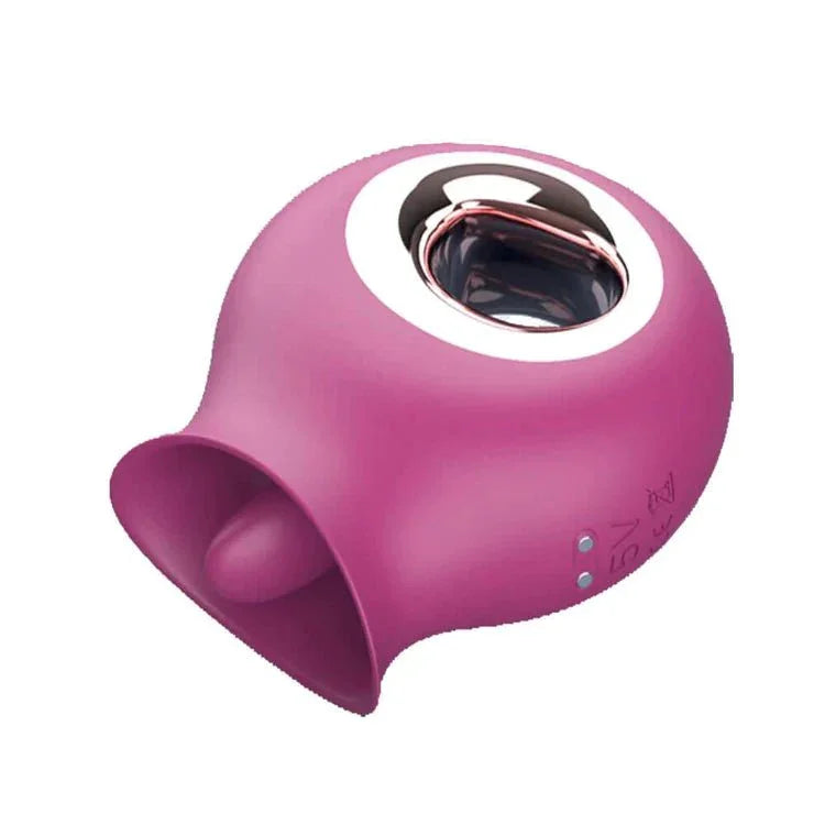 Cleopatra Licking Specialist - The Secret Affaire